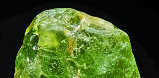 Gemstones of the Breastplate: Topazos and Smaragdos what-gemstones-are-in-the-bible