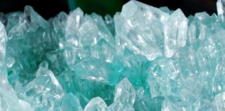 quartz-mineral-group